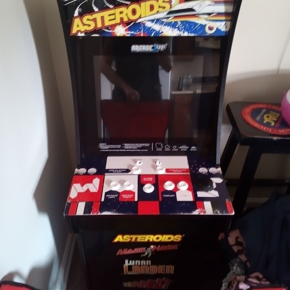 Arcade game - Picture 3 of 3